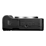 نمای زیر دوربین Canon EOS R50 V با لنز 14-30mm